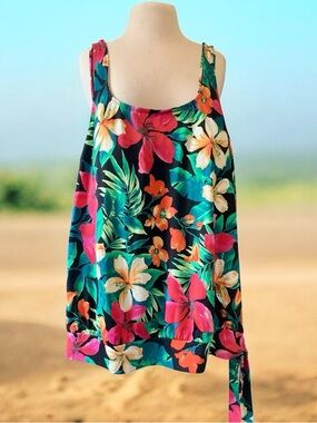 Belle Floral Swimsuit Top